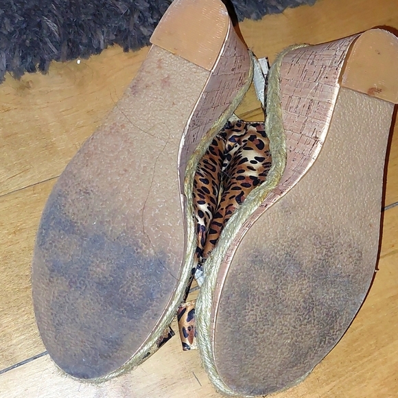 Peep toe shoes - Picture 6 of 6